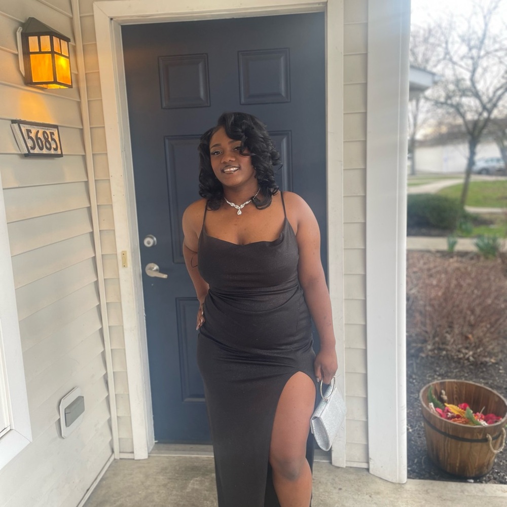Elegant Black Evening Dress